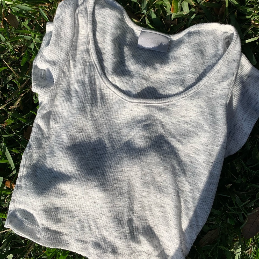 Cute cropped shirt!